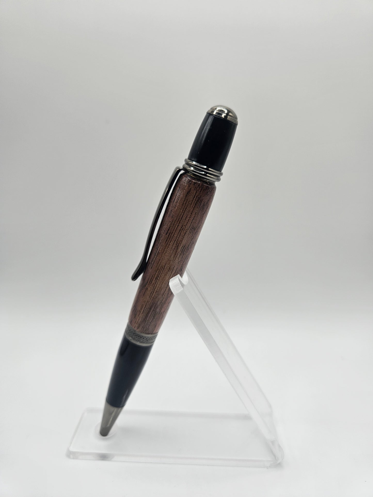 Walnut Manhattan pen